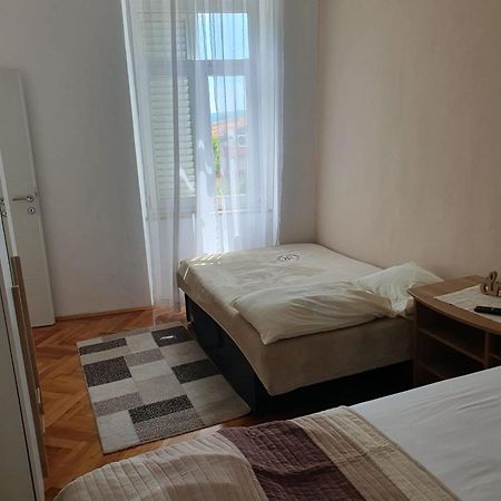 Apartment Sandra 2+2 *** Crikvenica Kültér fotó