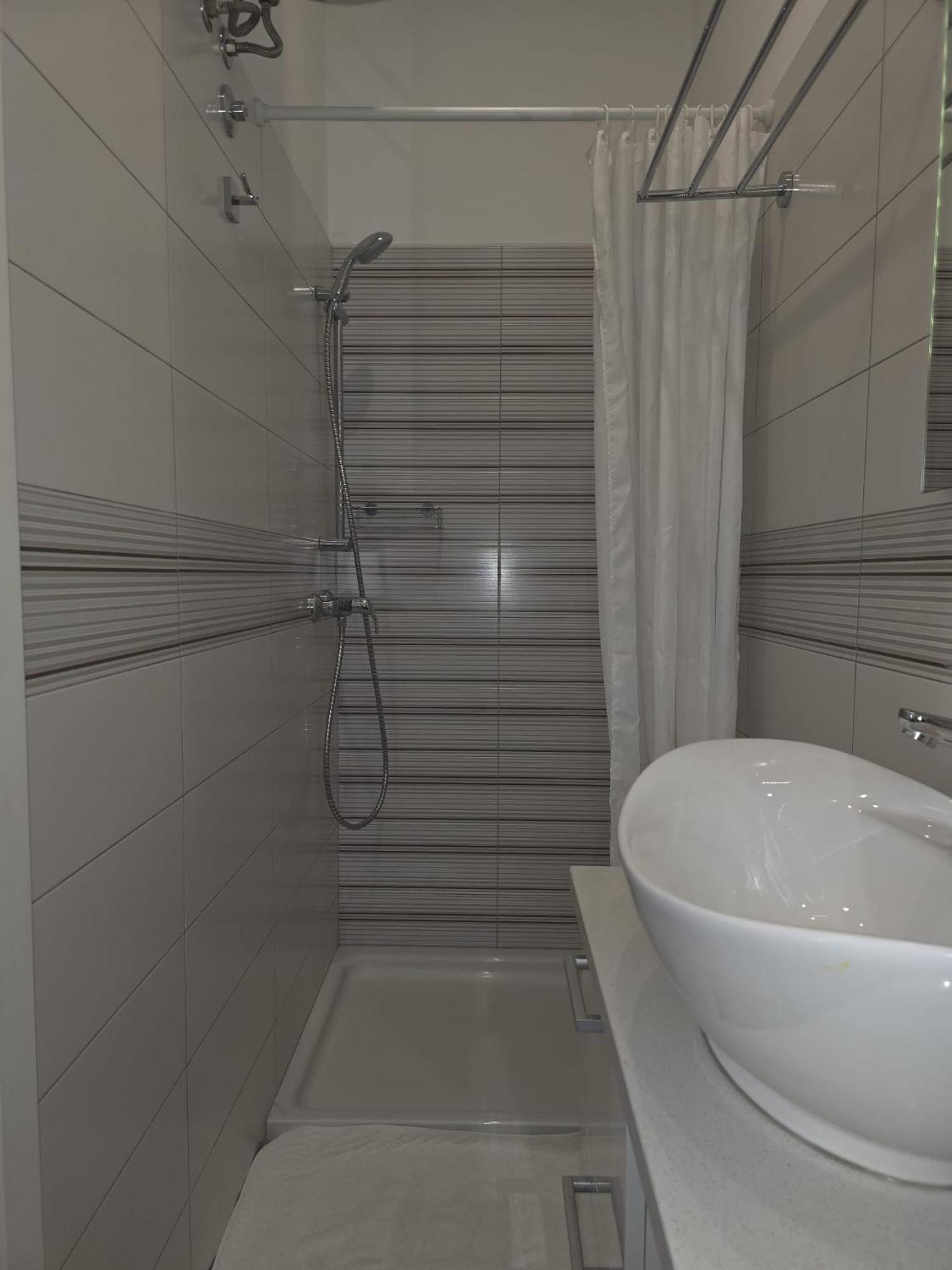 Apartment Sandra 2+2 *** Crikvenica Kültér fotó