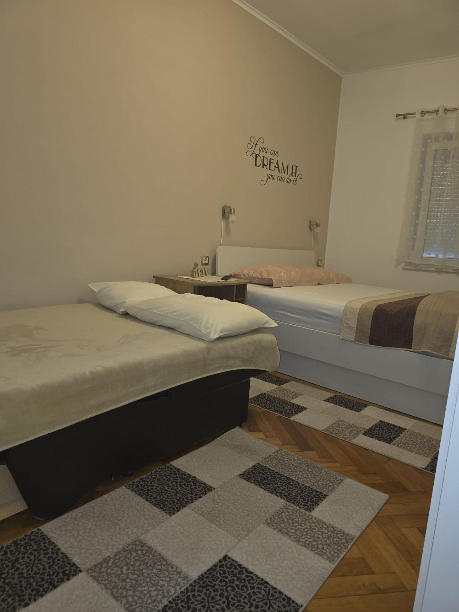 Apartment Sandra 2+2 *** Crikvenica Kültér fotó