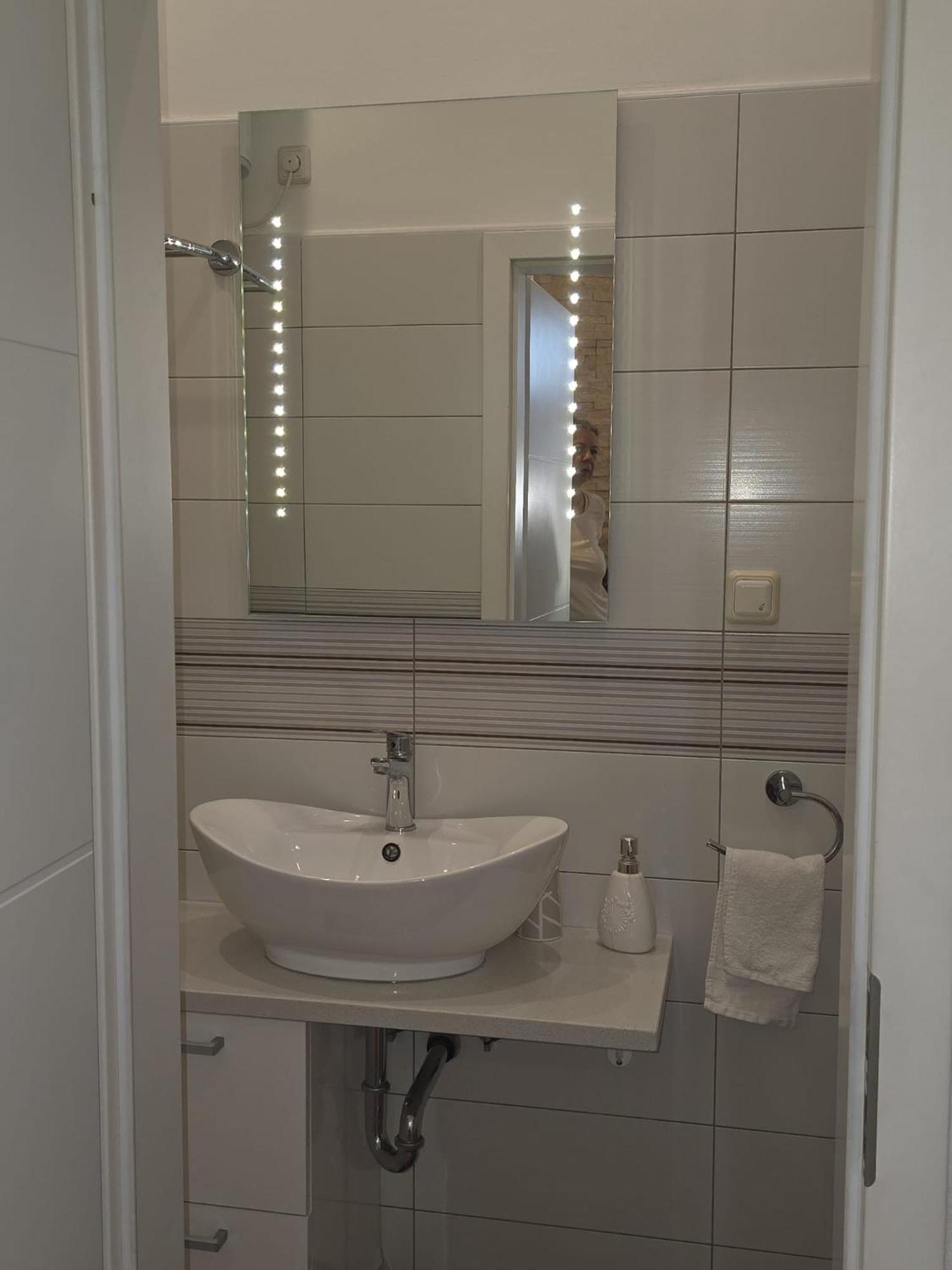 Apartment Sandra 2+2 *** Crikvenica Kültér fotó