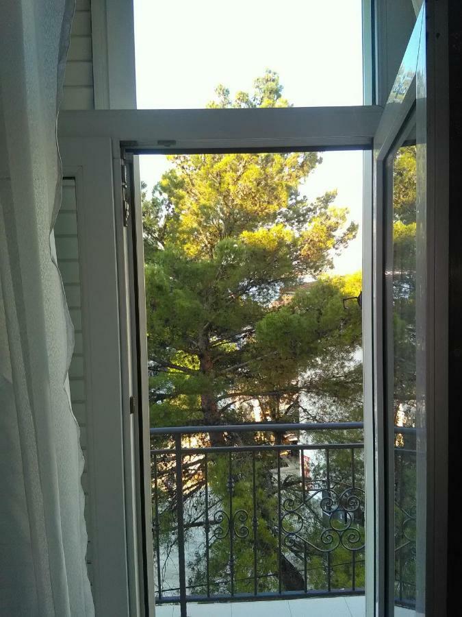 Apartment Sandra 2+2 *** Crikvenica Kültér fotó