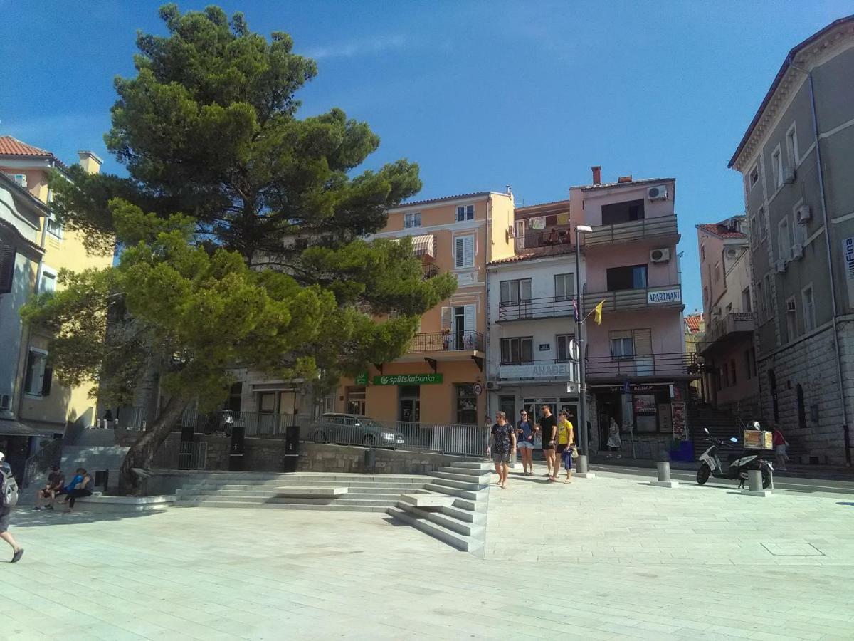 Apartment Sandra 2+2 *** Crikvenica Kültér fotó