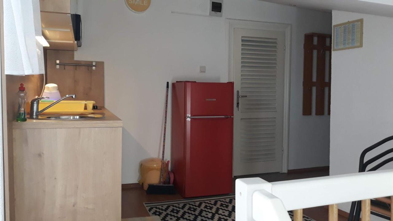 Apartment Sandra 2+2 *** Crikvenica Kültér fotó